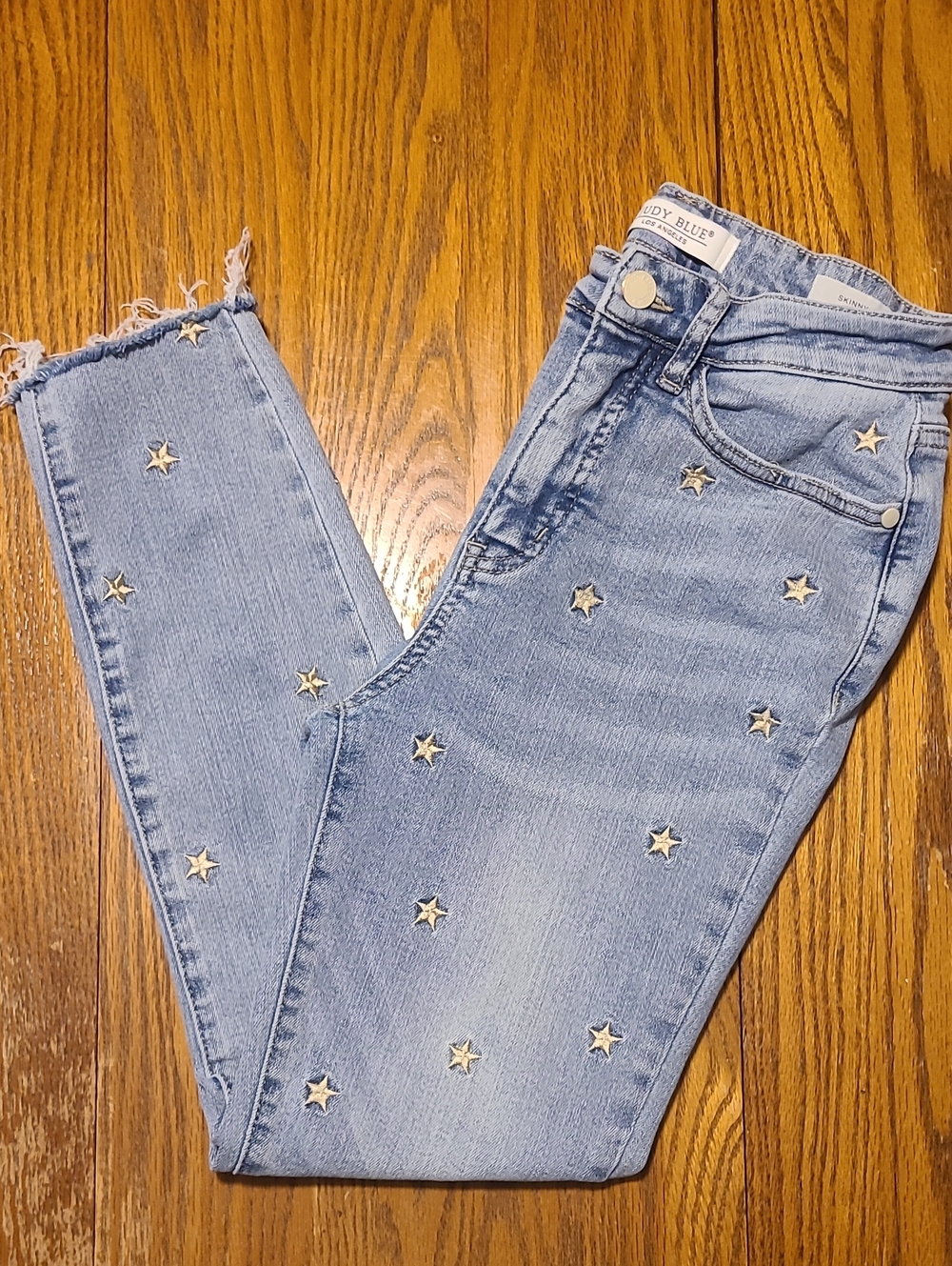 Judy Blue Light Blue Star Accent Skinny Jeans 3/26